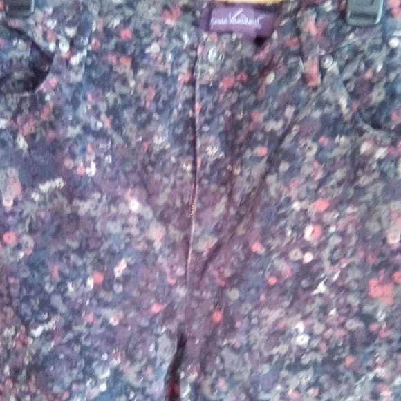 Gloria Vanderbilt Floral Straight Leg Jeans - Black and Red - Picture 11 of 11